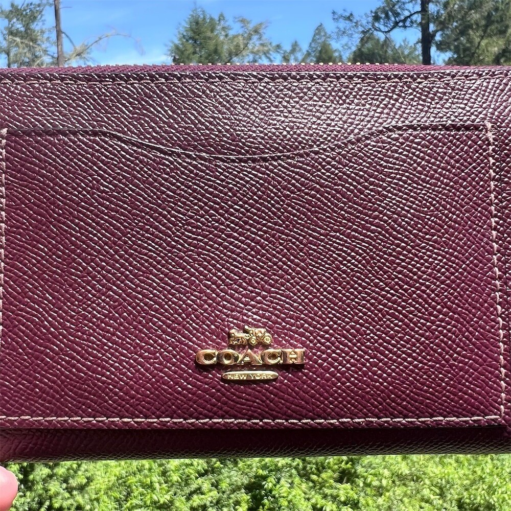 COACH Long Zip-Around Waller Burgundy/Purple Crossgrain Leather - Picture 10 of 13